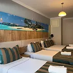 فندق أكان بيتش 3*